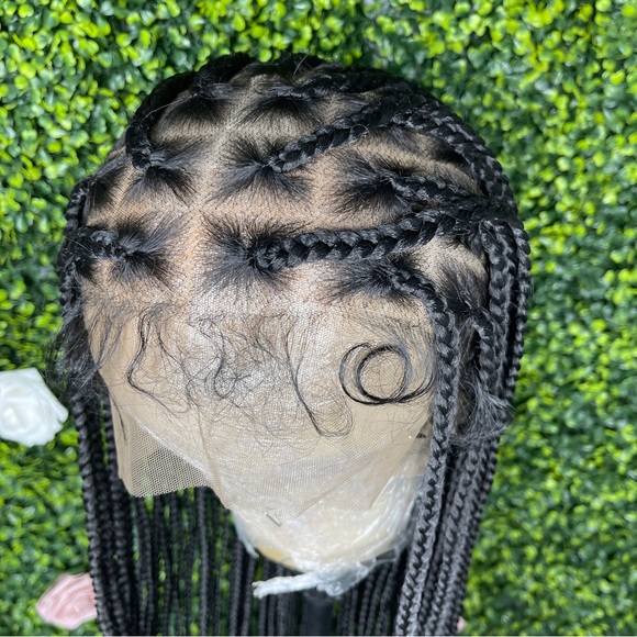 36" HD Full Lace closure Knotless Box Braided Wig - Picture 4 of 10